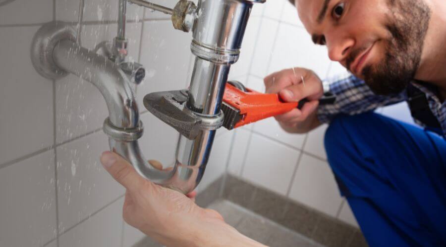 Expert burst pipe repair services in Waterville, OH